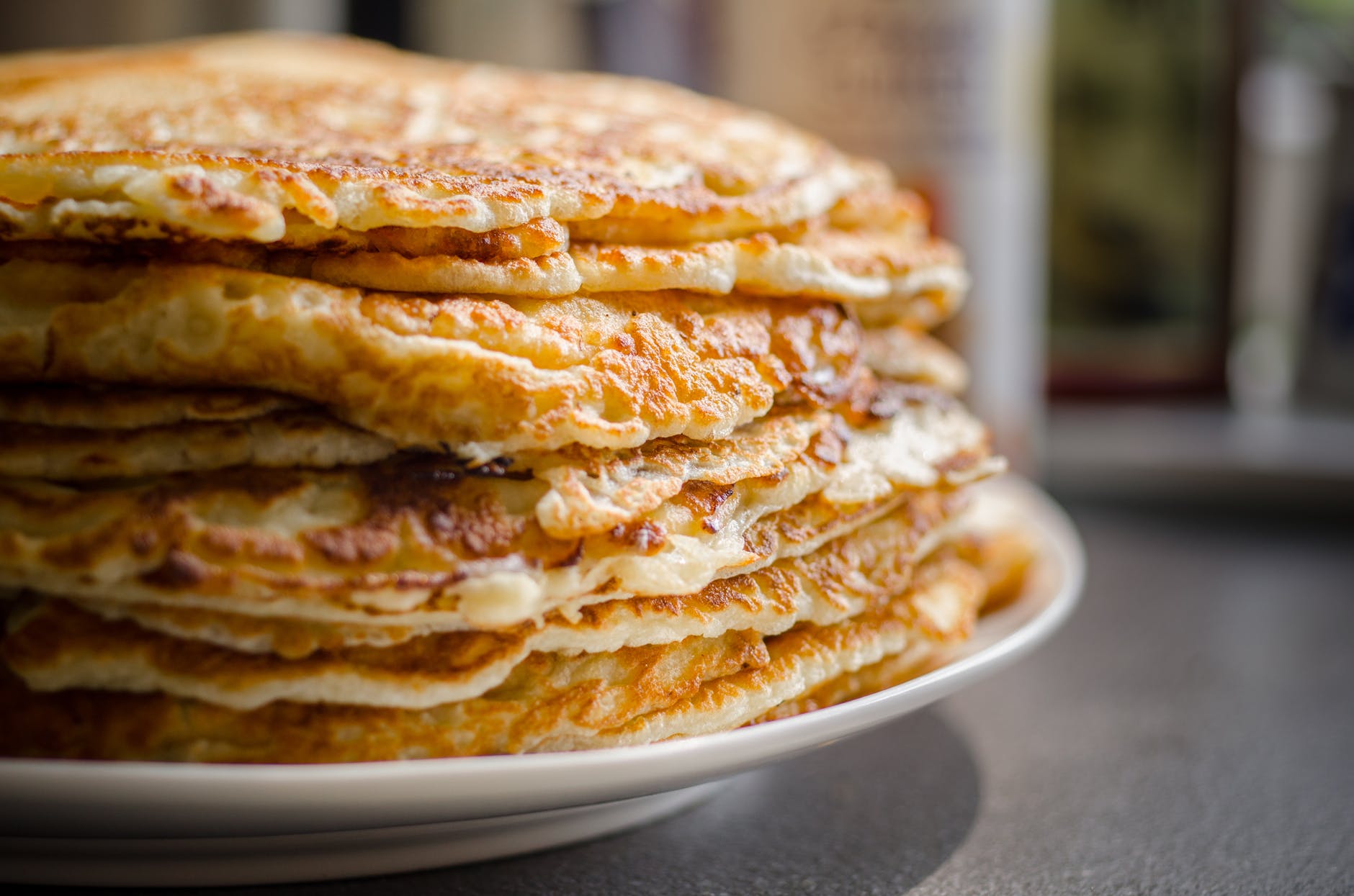 selective focus of pile of pan cakes